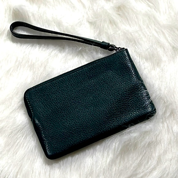 Coach Embossed Pebble Leather Horse & Carriage Corner Zip Wristlet - Picture 3 of 10